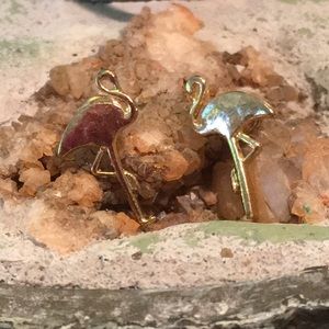 Goldtone flamingo/heron posts BOGO